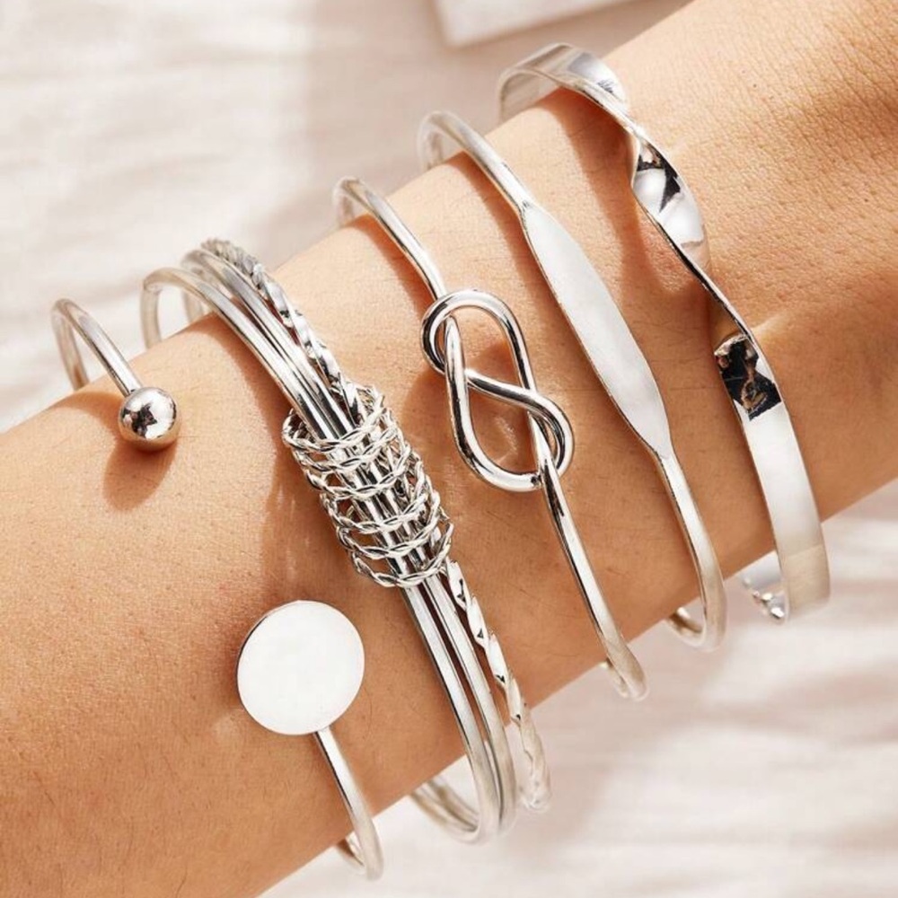 Elegant Silver gray  Bangle Set - Picture 4 of 4